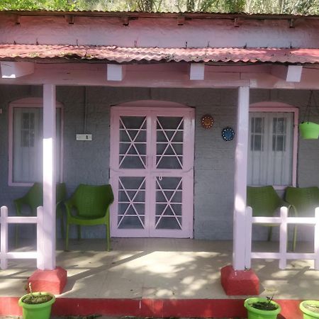 Hots Nainital Hostel Patwa Dunga Bagian luar foto
